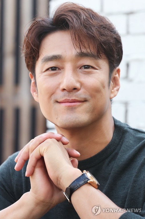 대통령 권한대행 연기한 지진희