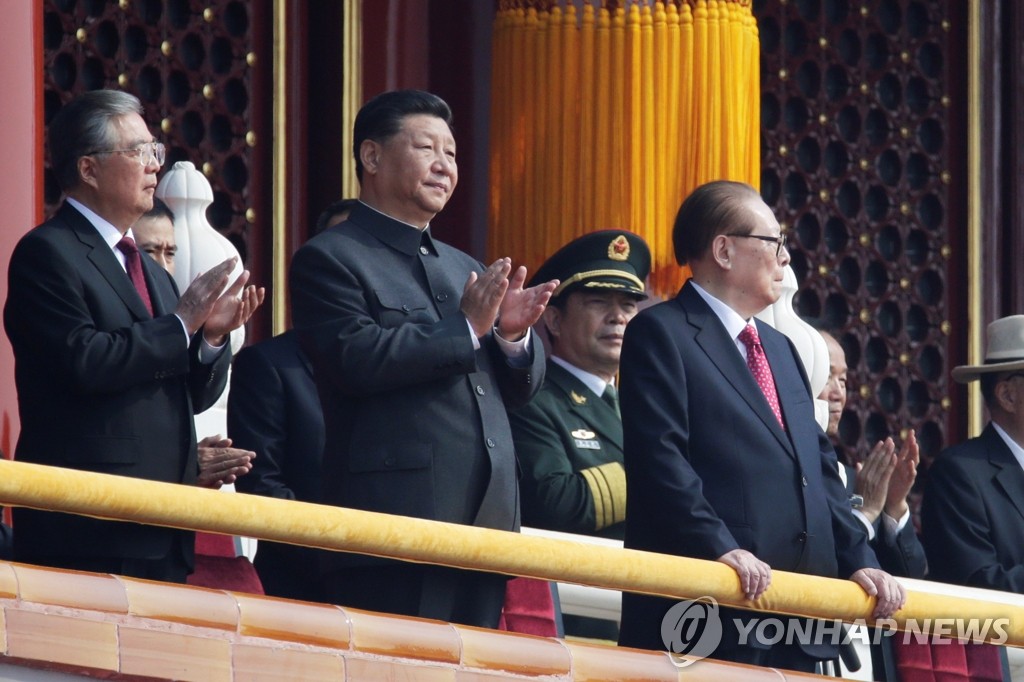 중국 건국 70주년 장쩌민·후진타오와 함께 선 시진핑