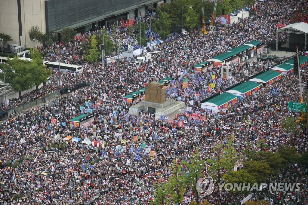 法相辞任求め保守団体が集会 法相辞任求め保守団体が集会