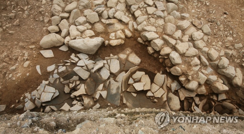 쪽샘 44호분서 신라시대 제사유물 대량 출토