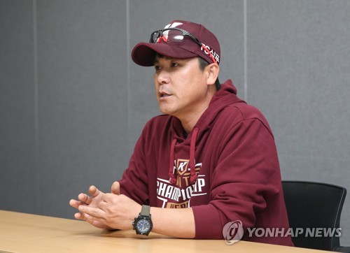 한국시리즈 3차전 앞둔 장정석 전 키움 히어로즈 감독