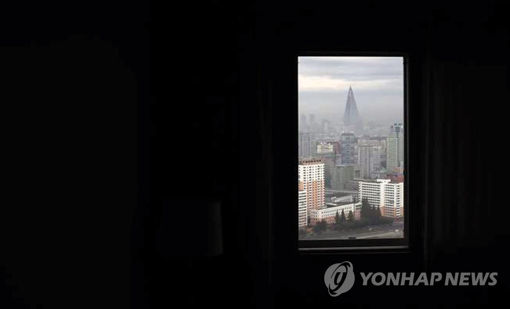 호텔에서 바라본 평양 시내 전경