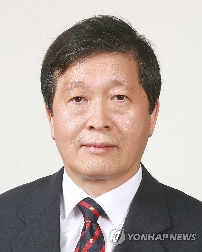 Park Su-keun named to lead national labor relations panel Park Su-keun named to lead national labor relations panel