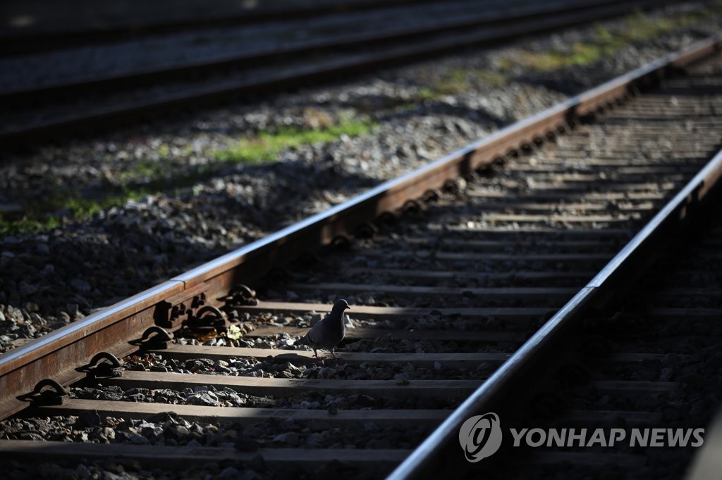 철도노조 내일부터 무기한 총파업