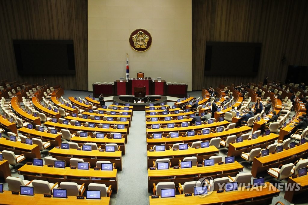 한국당 필리버스터 영향에 본회의 파행