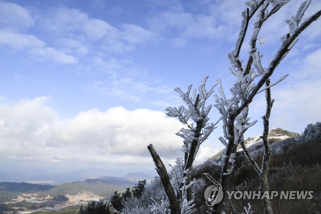 정령치 찾아온 겨울