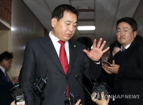 심재철 "필리버스터 철회…예산안 내일 처리키로 합의"