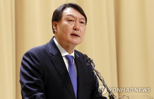 윤석열, 새 대검 참모진에게 "신속한 업무파악" 당부