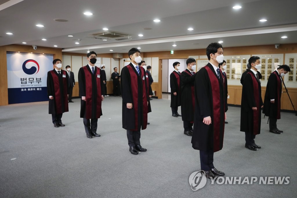 코로나19가 바꾼 임관식 풍경