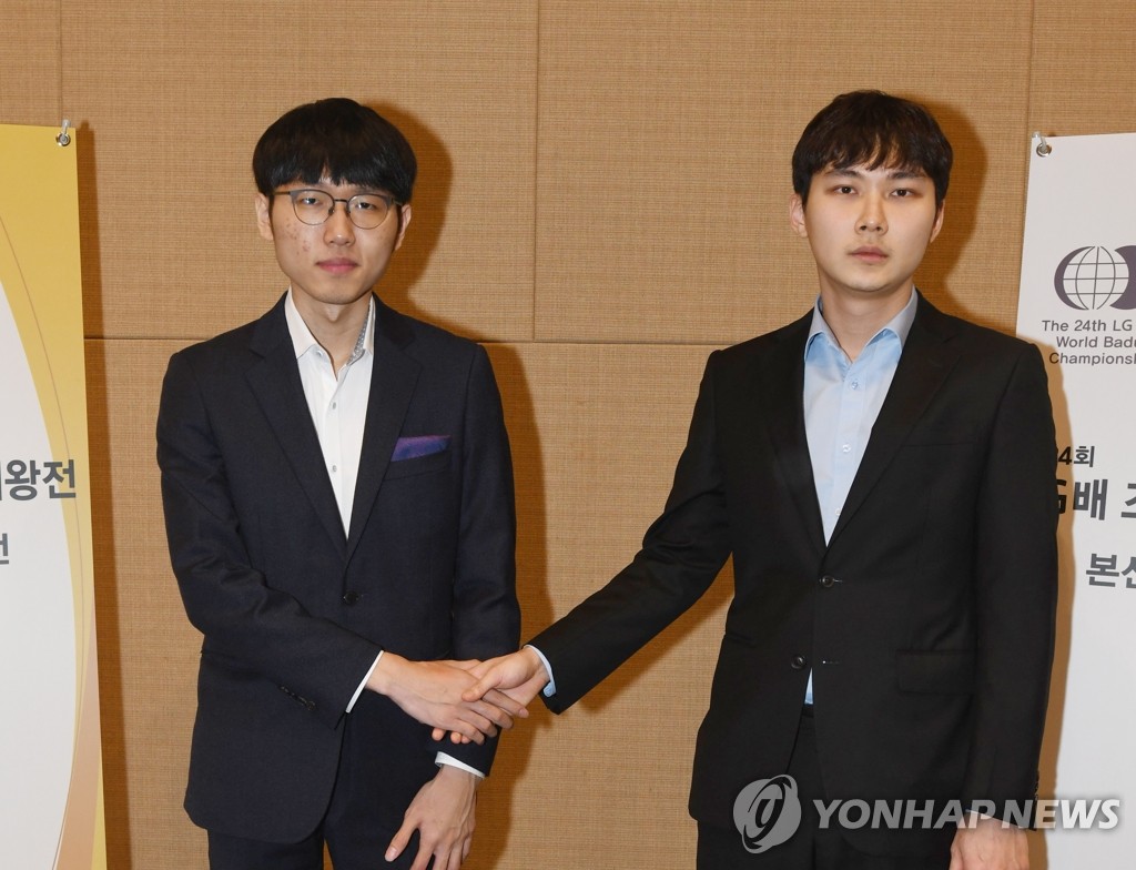 한국 바둑 랭킹 1·2위 신진서(왼쪽)와 박정환