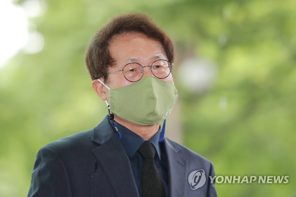 박원순 서울시장 빈소 찾은 조희연 서울시교육감
