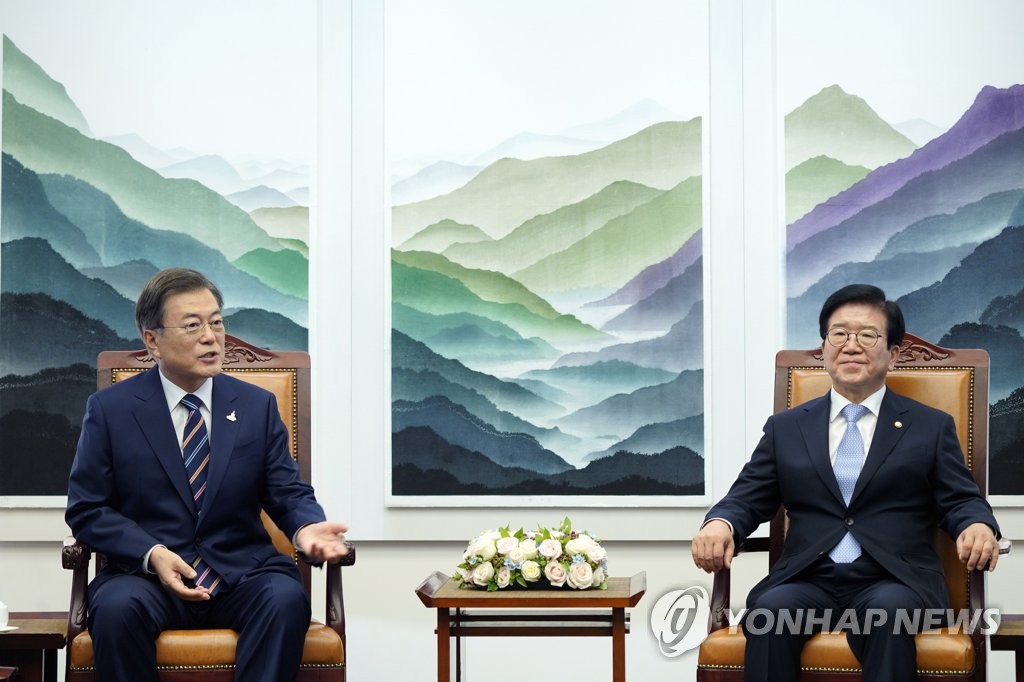 President meets Assembly speaker President meets Assembly speaker