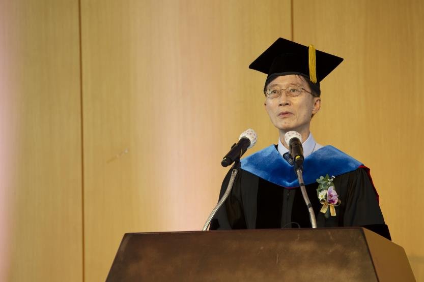 Online graduation ceremony Online graduation ceremony