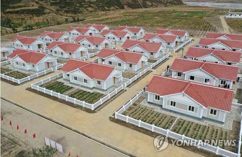 This undated photo, disclosed by the Rodong Sinmun, North Korea's official newspaper, on Oct. 15, 2020, shows a village rebuilt in South Hamgyong Province that was hit by recent back-to-back typhoons. (For Use Only in the Republic of Korea. No Redistribution) (Yonhap)