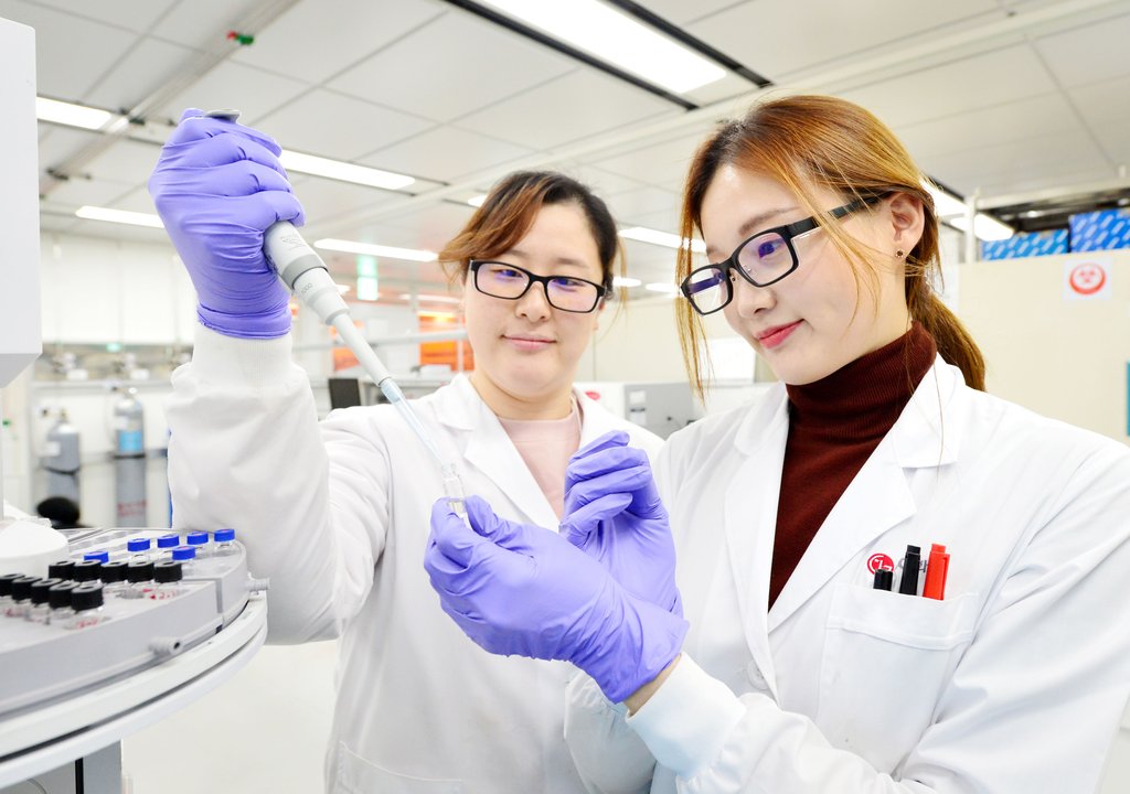 LG Chem develops new biodegradable material LG Chem develops new biodegradable material