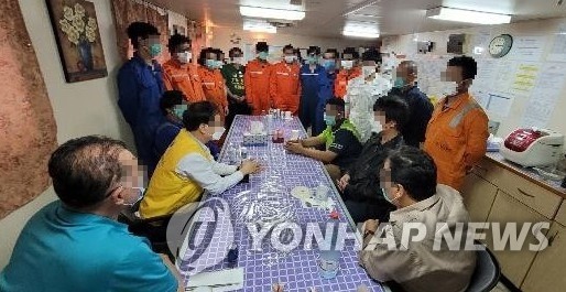 주이란대사관 현장지원팀, 한국케미호 승선 영사접견