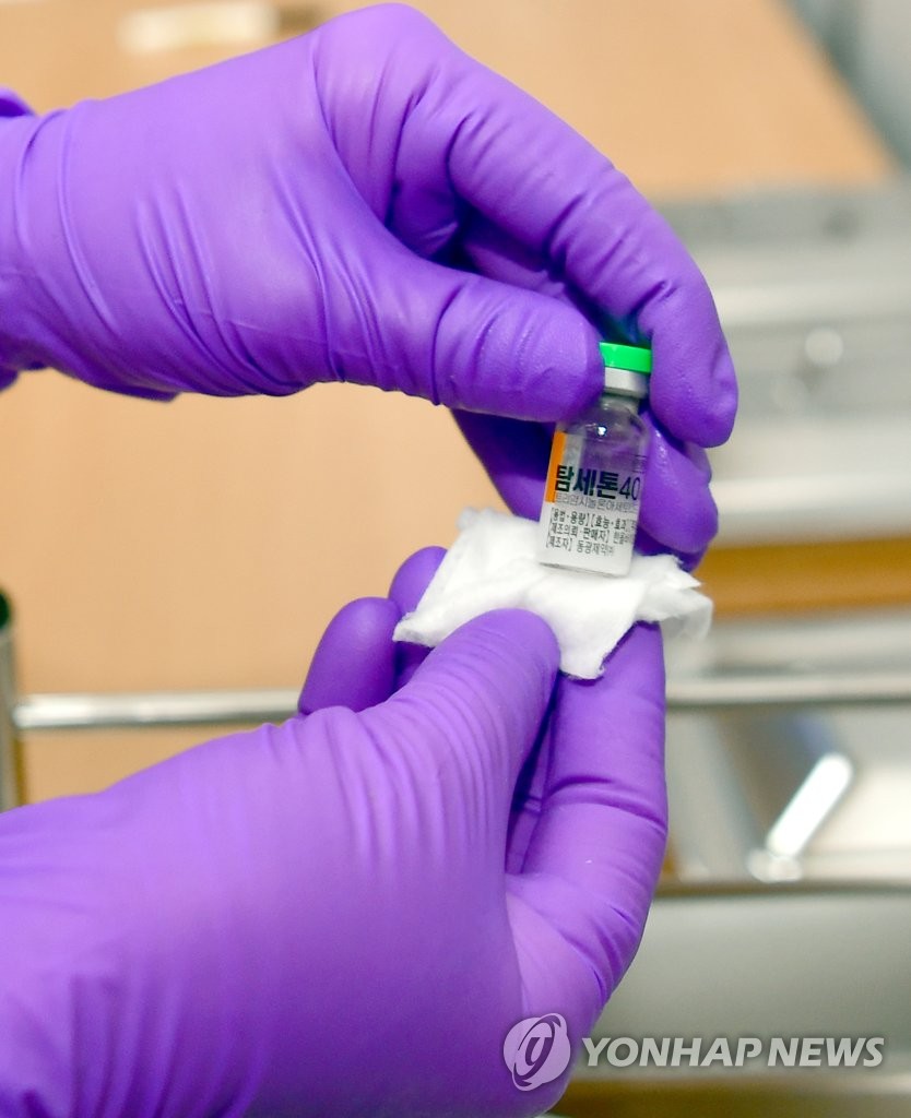 Mock vaccination training Mock vaccination training