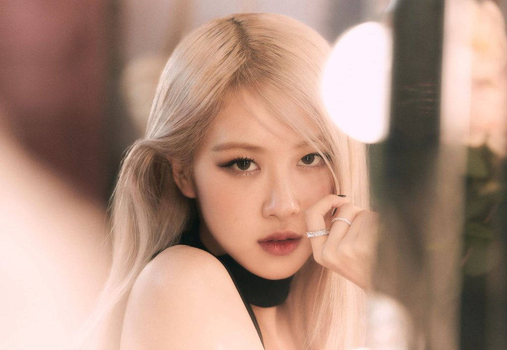 This photo, provided by YG Entertainment, shows Rose, a member of K-pop girl group BLACKPINK. (PHOTO NOT FOR SALE) (Yonhap) 