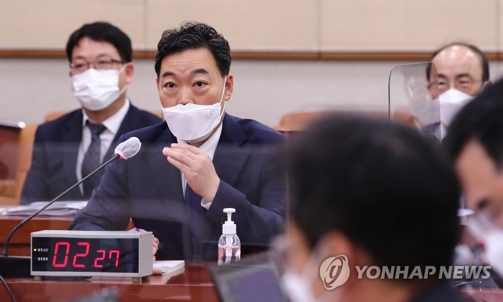 답변하는 김오수 검찰총장 후보자