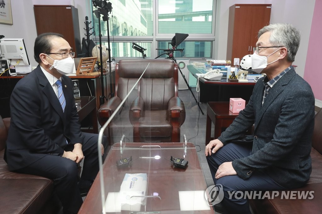 국민의힘 태영호 의원실 방문한 최재형 전 감사원장