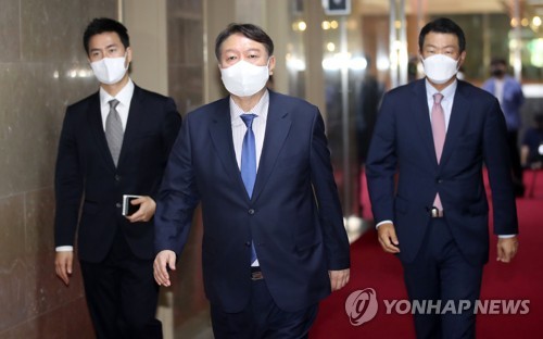 국회의장실 향하는 국민의힘 윤석열 대선 예비후보
