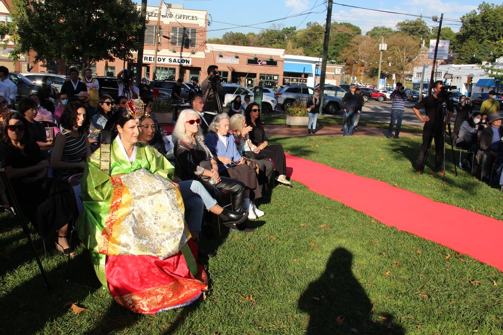 U.S. city honors Hanbok Day U.S. city honors Hanbok Day
