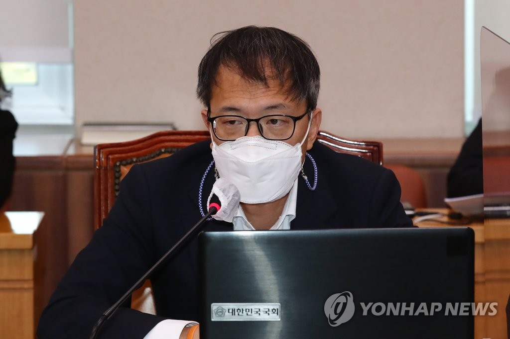 의사진행 발언하는 민주당 박주민 의원