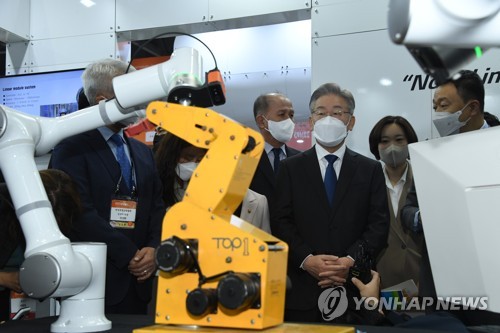 이재명, 로봇 전시회 참석
