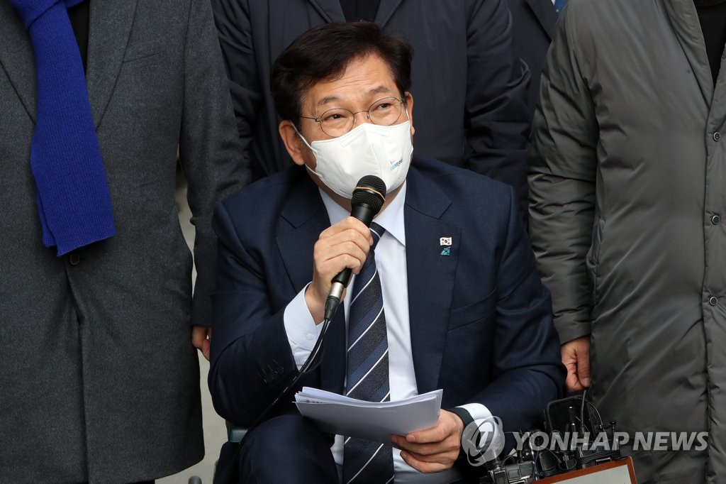 광주 붕괴사고 현장 찾은 민주당 송영길 대표
