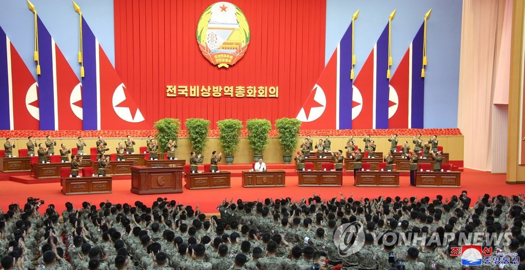 金正恩氏 軍医のコロナ対応たたえる 金正恩氏 軍医のコロナ対応たたえる