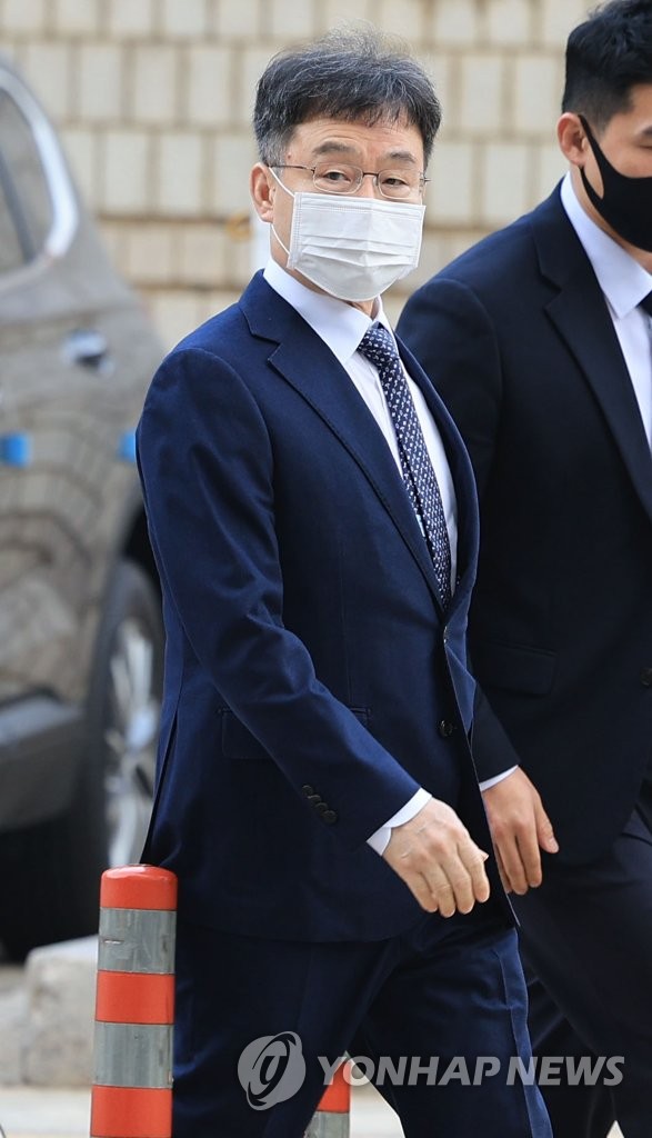 법정 향하는 김만배