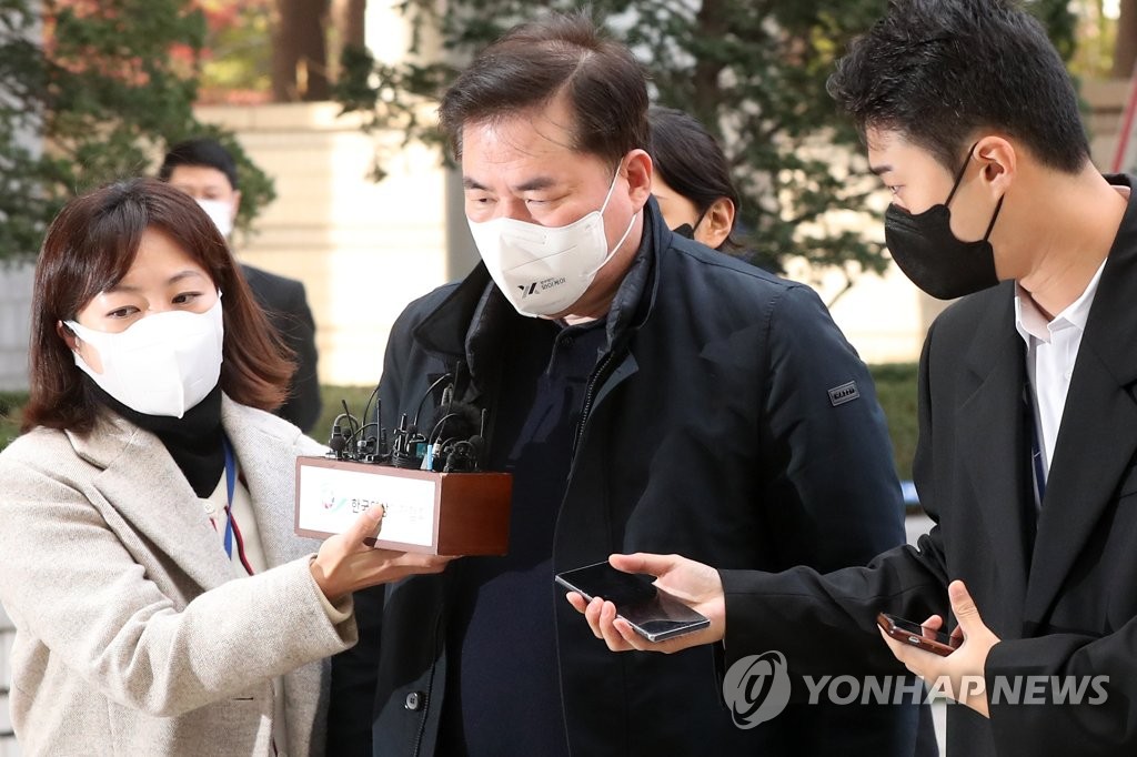 법정 향하는 유동규