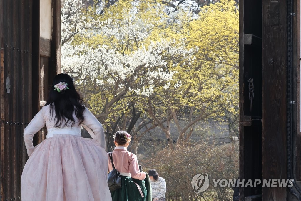 Printemps au palais de Changdeok Printemps au palais de Changdeok