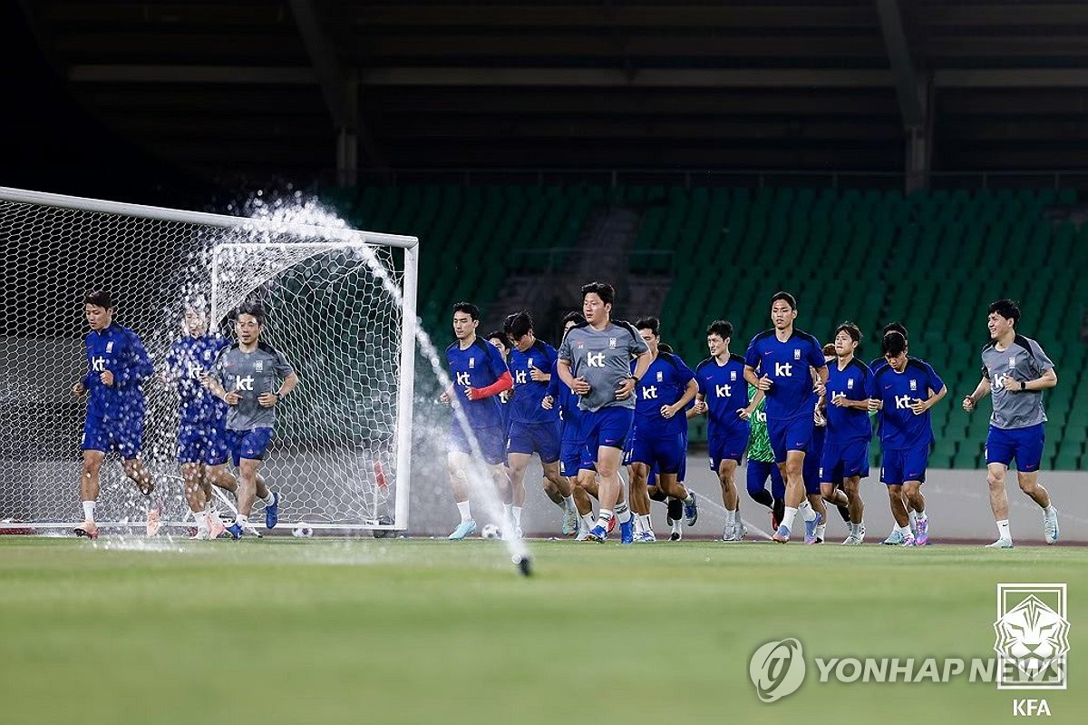 훈련하는 축구대표팀