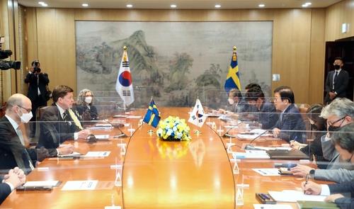 رئيس الجمعية الوطنية الكورية يطلب من السويد مساعدة كوريا الشمالية على العودة إلى الحوار
