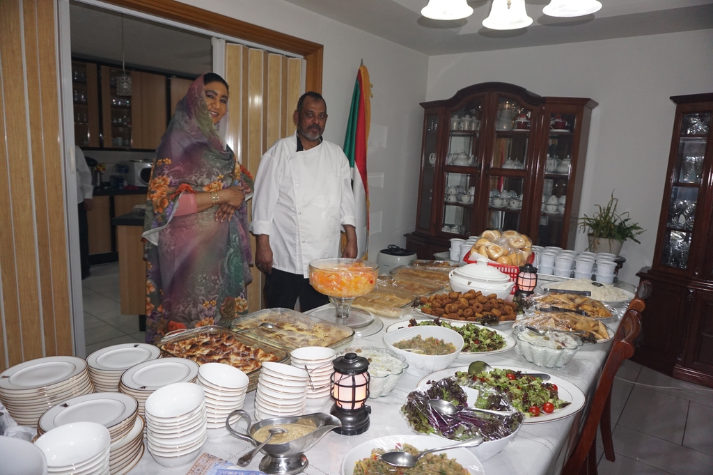 (رمضان في كوريا) السفيرة السودانية تقيم مأدبة إفطار للجالية السودانية في كوريا - 2