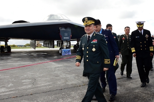 (2nd LD) S. Korea's JCS chief meets top U.S. commanders over N.K. threats