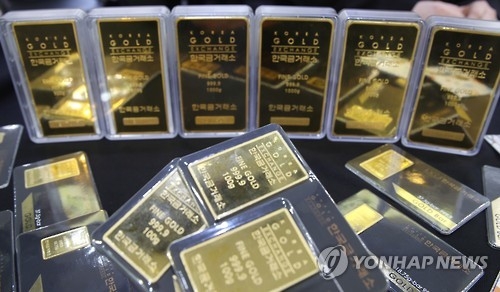 Gold bars in storage. (Yonhap)