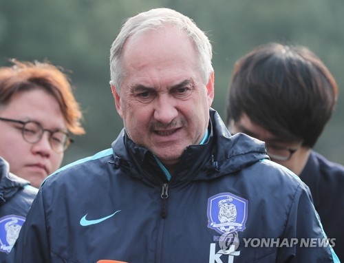In this file photo taken on March 24, 2017, South Korean men's national football team head coach Uli Stielike speaks to reporters at the National Football Center in Paju, Gyeonggi Province. (Yonhap)