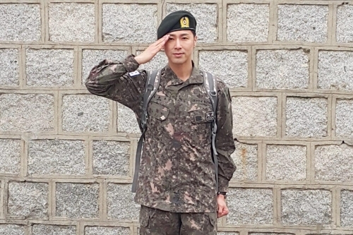 TVXQ's U-Know Yunho ends military service, pledges comeback