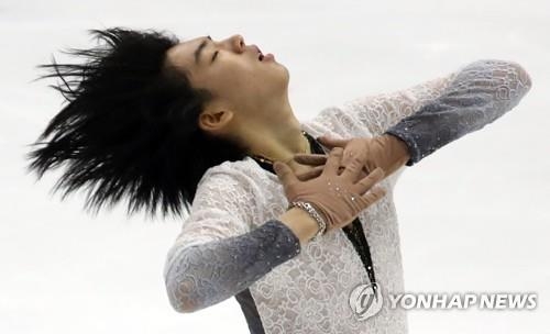 Figure skater Cha Jun-hwan aims to leap over injuries toward PyeongChang