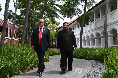 (3rd LD) (US-NK summit) Nations laud historic summit between Trump, Kim