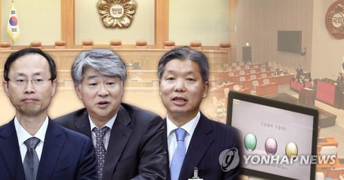 (LEAD) Parliament approves three Constitutional Court justice candidates