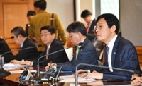 (LEAD) S. Korea to take steps to stabilize market if necessary