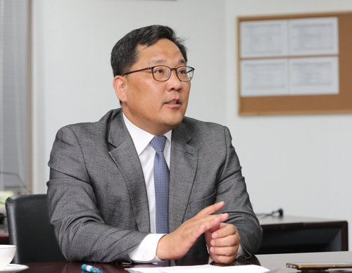 In this photo provided by Iljin Group, Byeon Jung-chul, CEO of Iljin Diamond Co., speaks in an interview with Yonhap News Agency at his office in Seoul on May 27, 2019. (PHOTO NOT FOR SALE) (Yonhap) 