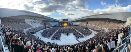 This panoramic view, provided by Big Hit Entertainment, shows Osaka's Yanmar Stadium Nagai during BTS' performances there on July 6 and 7, 2019. (PHOTO NOT FOR SALE) (Yonhap)