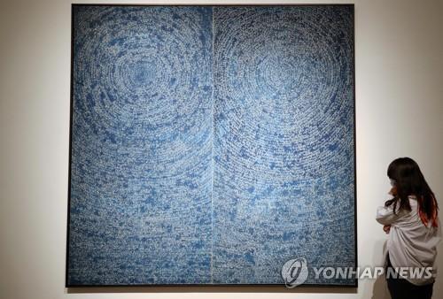 Abstract master Kim Whan-ki's 'Universe' to go on exhibition at home next month