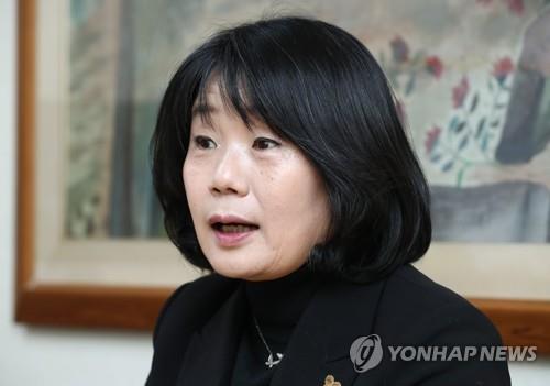 Activist-turned-lawmaker elect Yoon Mee-hyang (Yonhap)