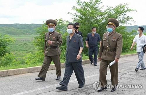 North Korea's No. 2 leader Choe Ryong-hae visits the border town of Kaesong to inspect antivirus efforts after it was sealed off amid COVID-19 fears in this photo disclosed by the Rodong Sinmun, the official newspaper of the North's ruling party, on July 30, 2020. (For Use Only in the Republic of Korea. No Redistribution) (Yonhap)