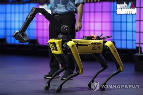 Hyundai Motor mulls acquiring US robotics firm from Softbank: reports